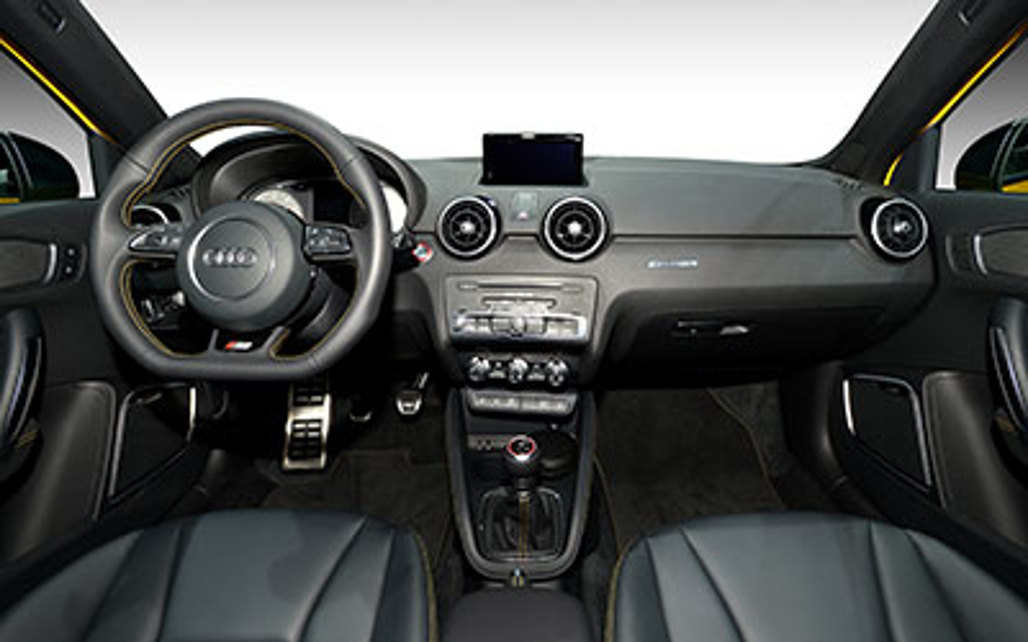 AUDI S1 2017 5-Door Hatchback