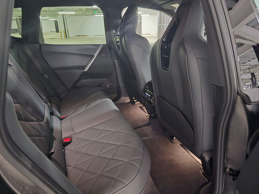 Ix 012 BMW iX xDrive45 review: quietly confident - Driven Car Guide