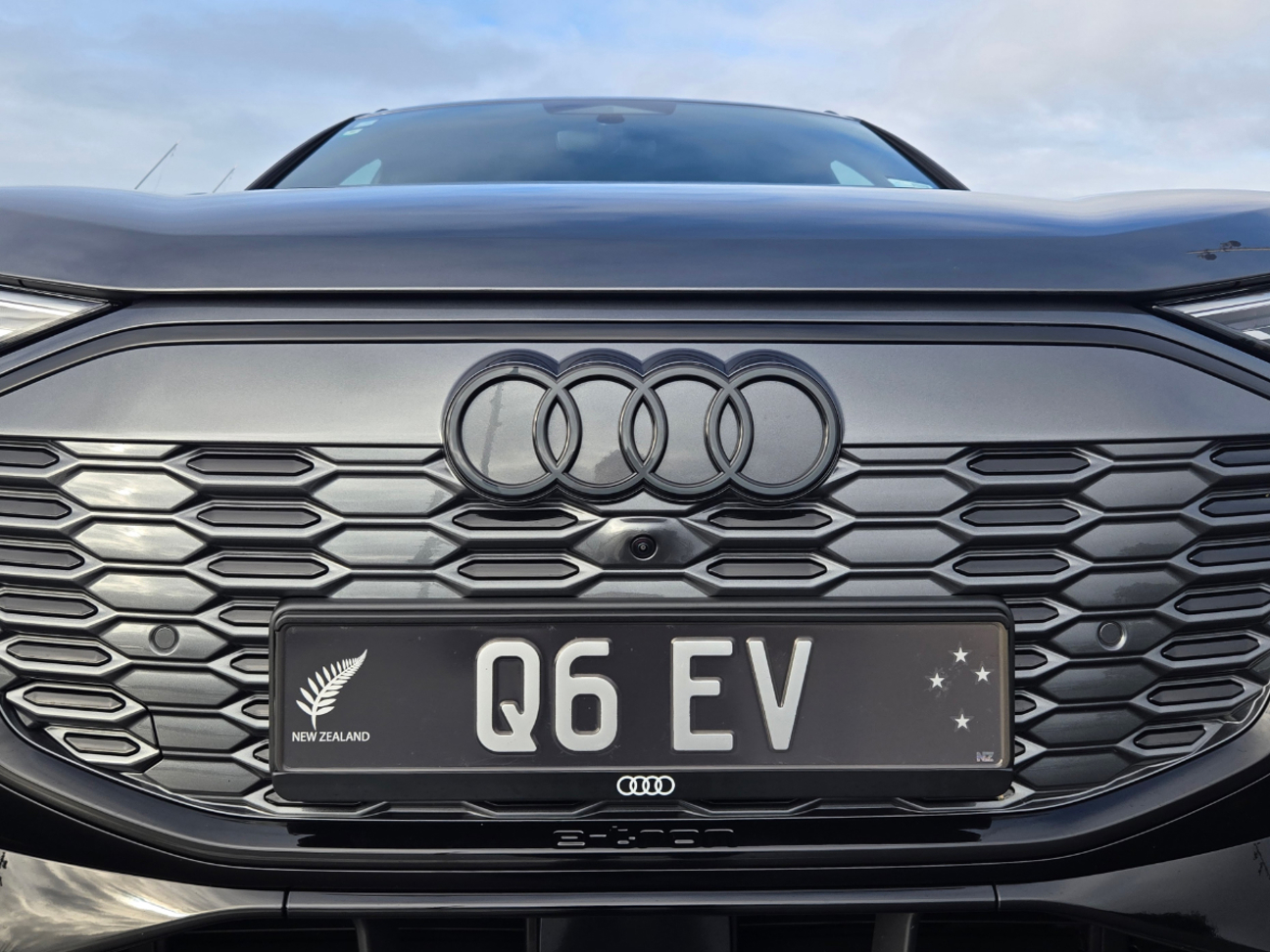 Audi SQ6 e-tron.