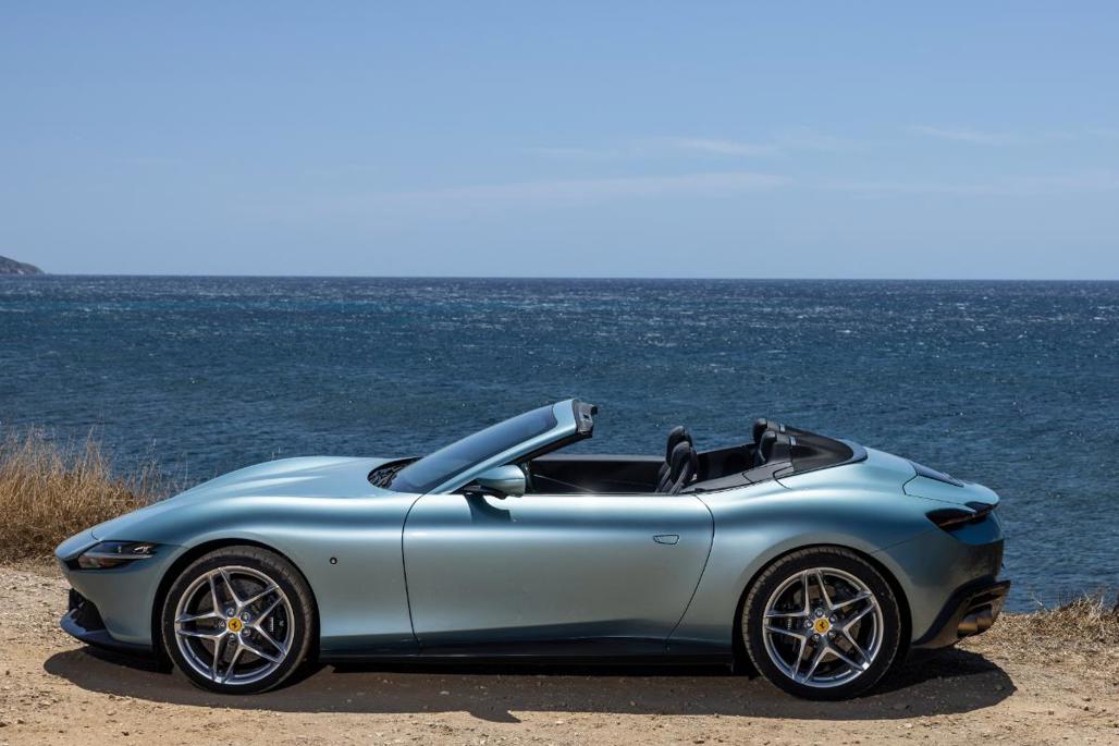 Ferrari Roma Bumpy Ride Button Ferrari Roma Spider first drive: a topless traffic-stopper - Driven Car ...