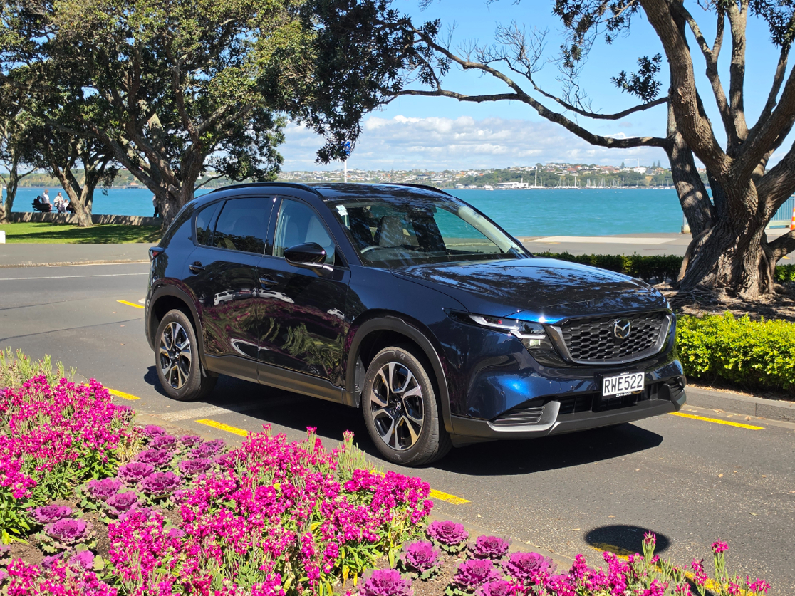 Mazda CX-5.