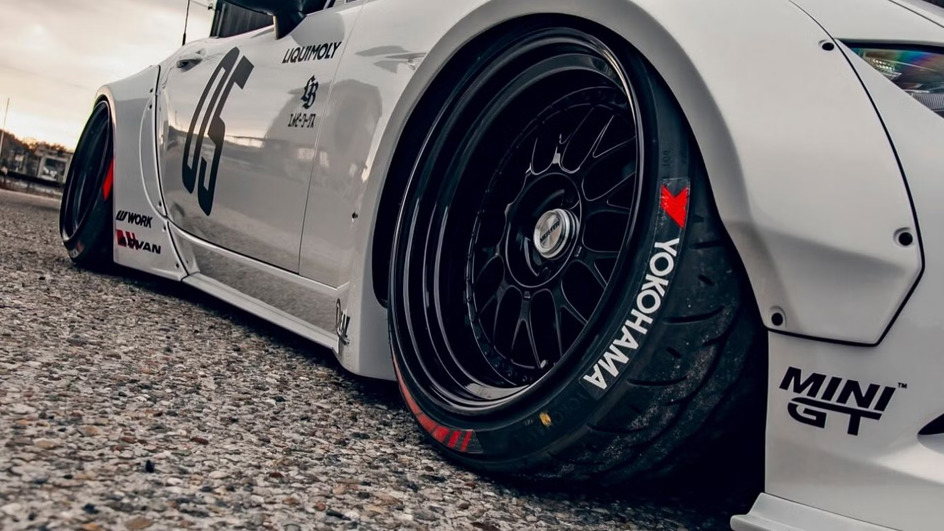 Liberty Walk Mazda MX-5 ND widebody