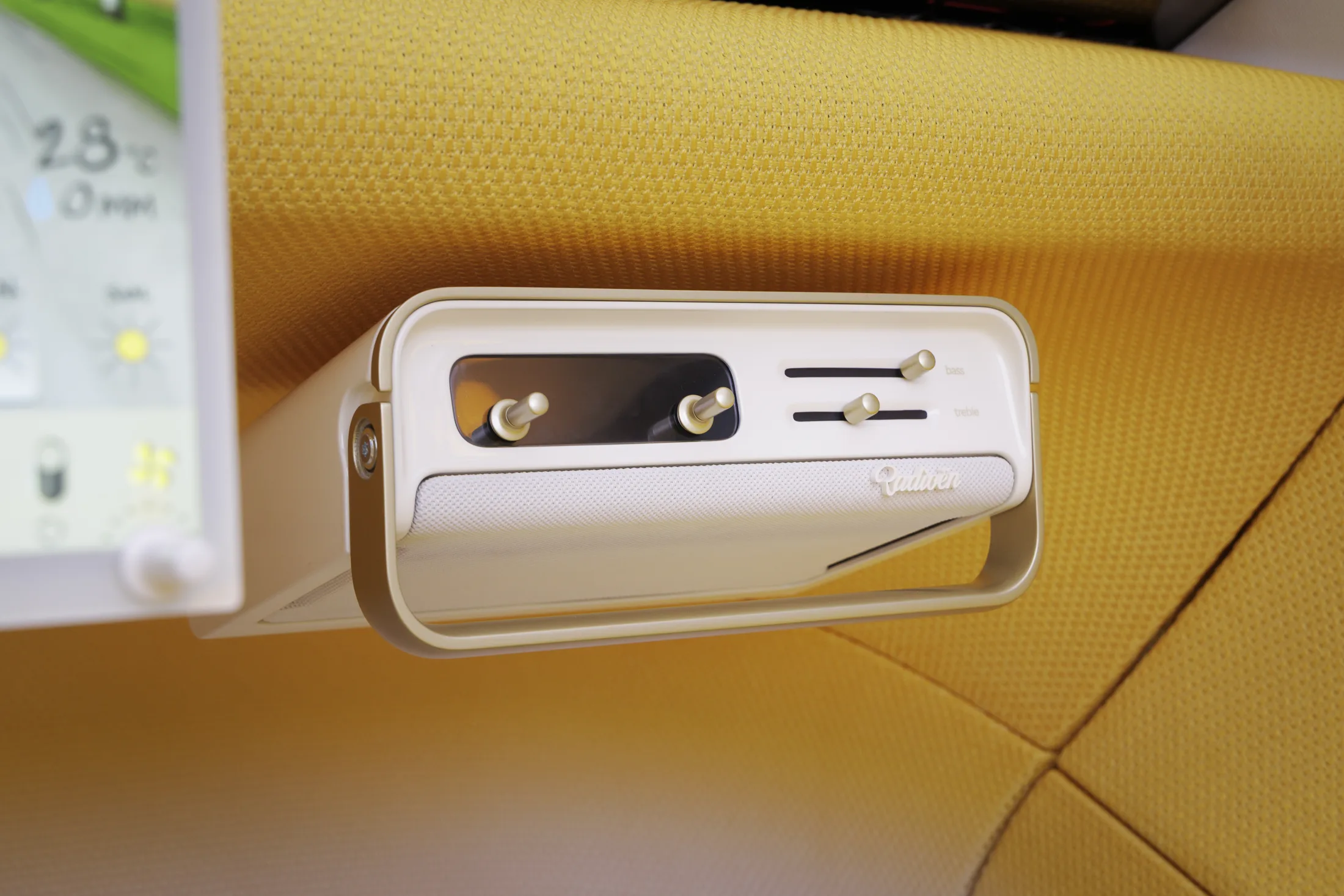 Citroën 2CV Concept cabin and removable bench