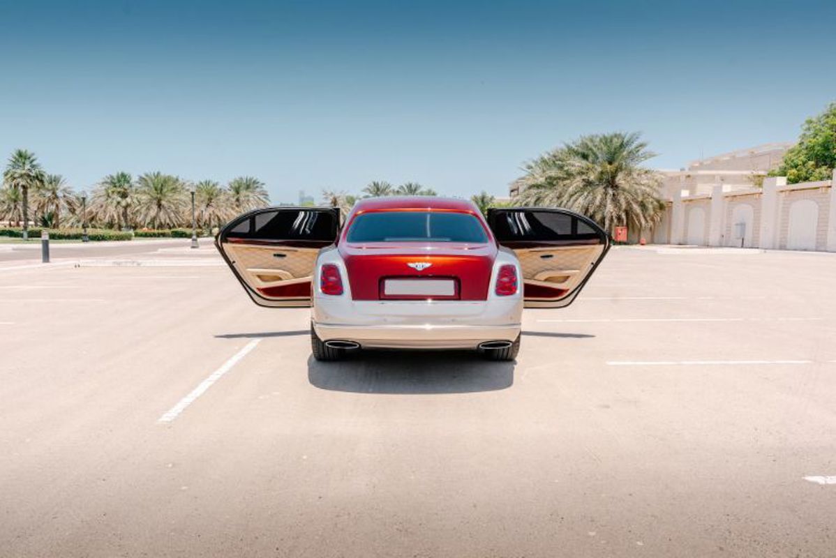 Bentley Mulsanne Grand Limousine.