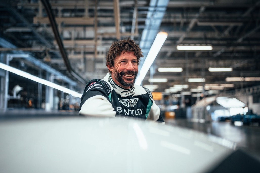 Hand Throttle Icon Bentley’s new Supersports goes sideways in new ‘Full Send' film ...