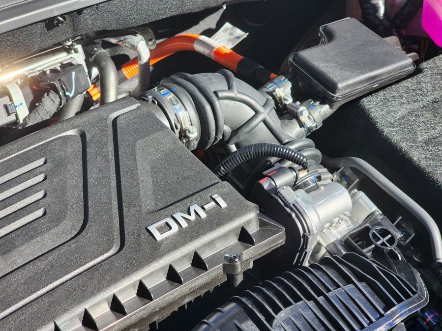BYD Sealion 6 Dynamic PHEV.