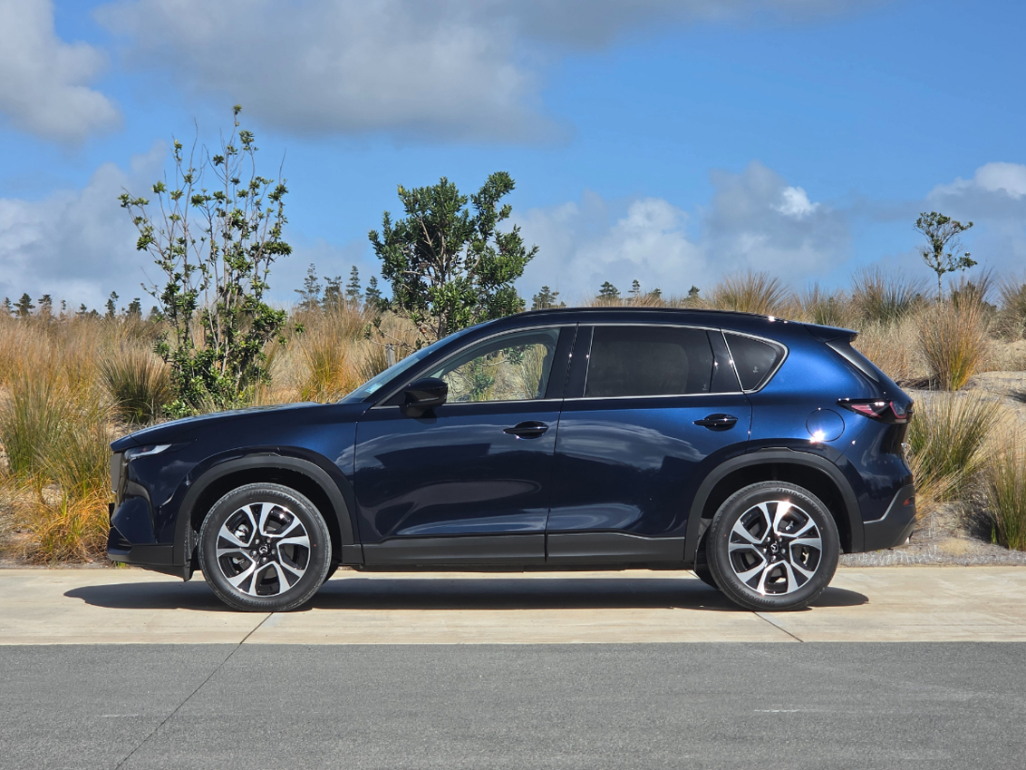 Mazda CX-5.