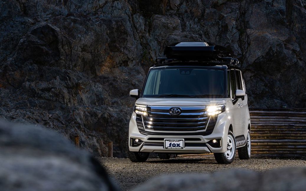 Toyota Landc Roomy.