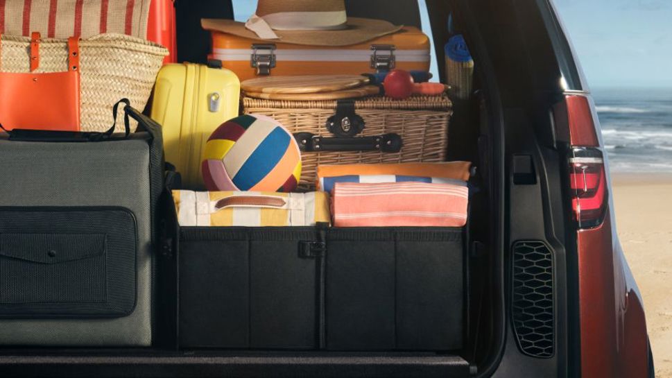 Land Rover Discovery Tempest.