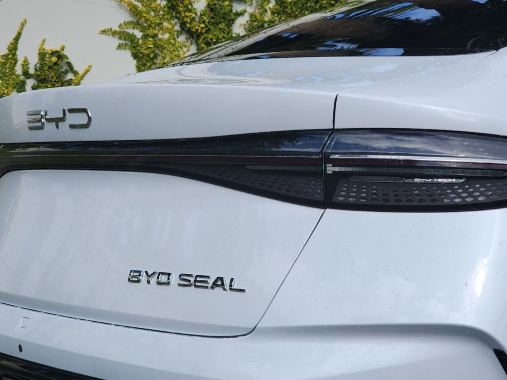 BYD Seal Premium.