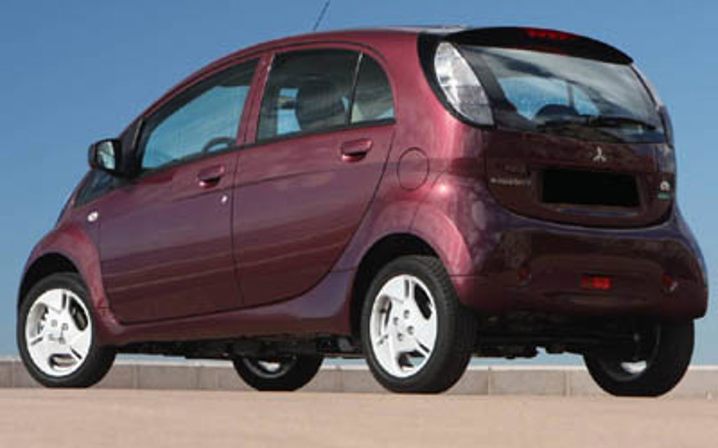 MITSUBISHI I 2012 5-Door Micro Car