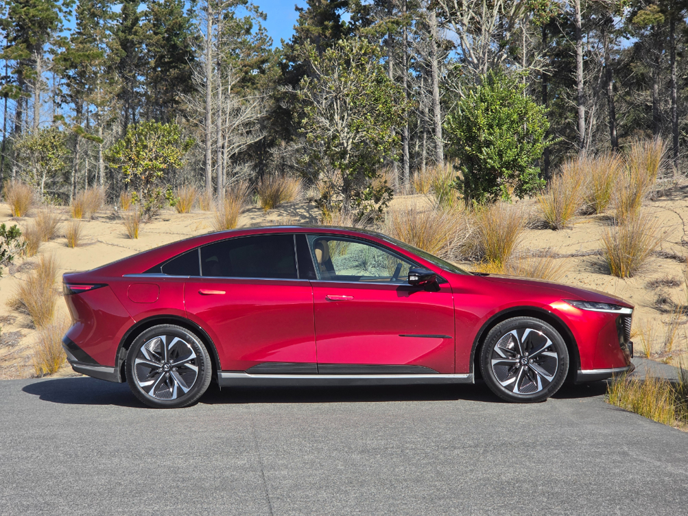 Mazda 6e